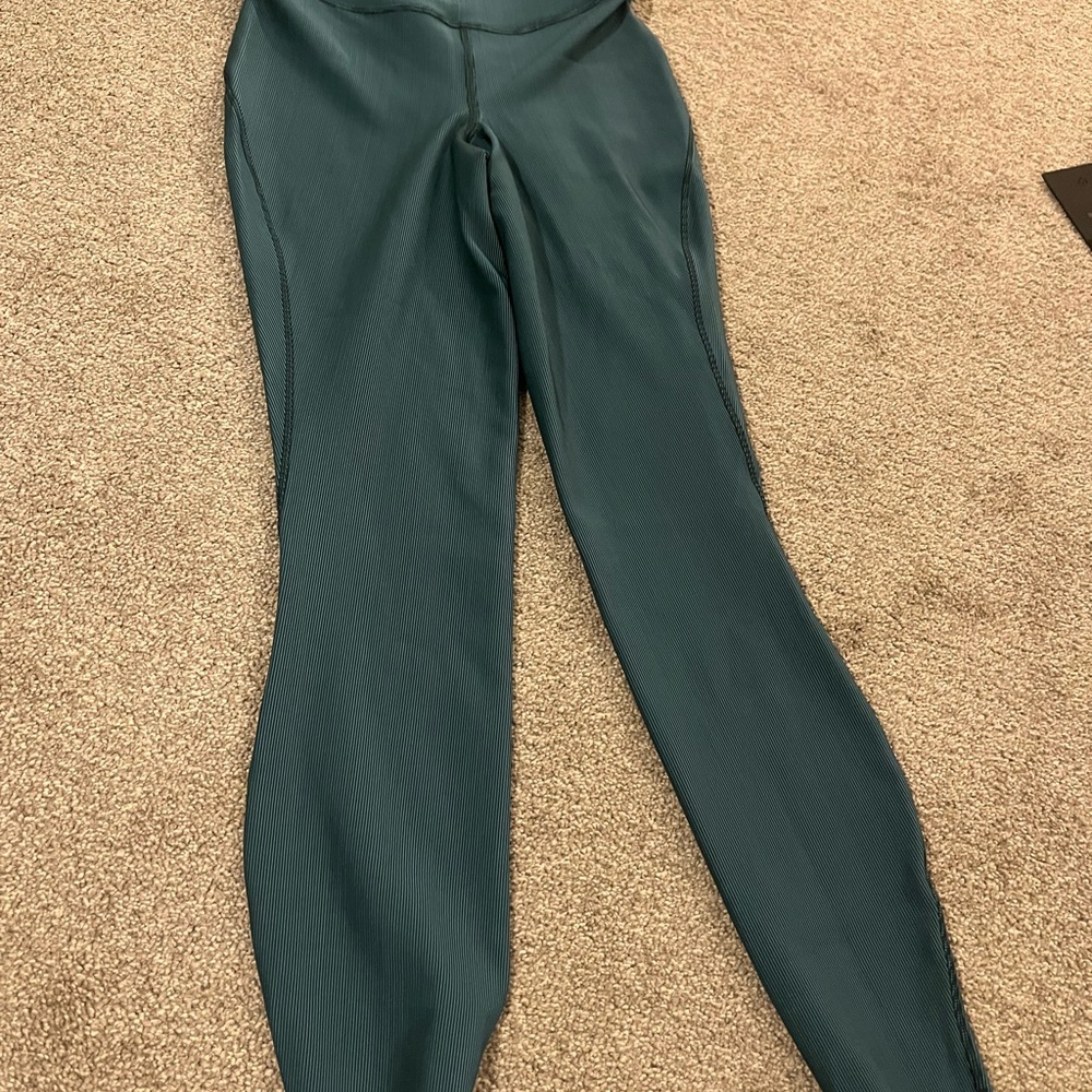 Lululemon Ribbed Running Leggings - Picture 3 of 8